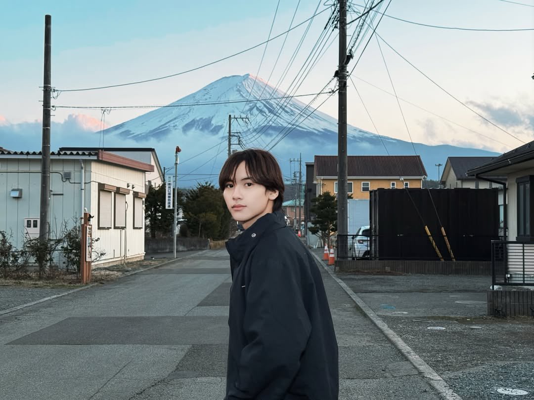 ᴄʜᴜɢᴀʀʏ εїз tweet media