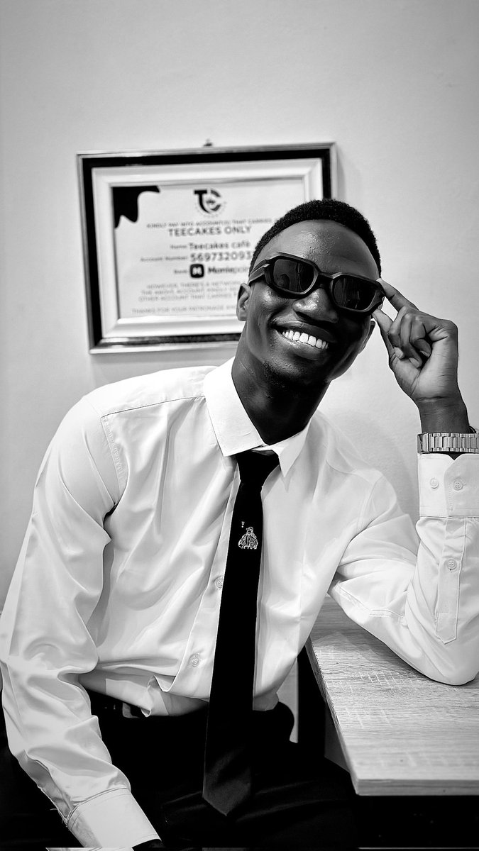 IB | Visual/Brand Designer tweet media