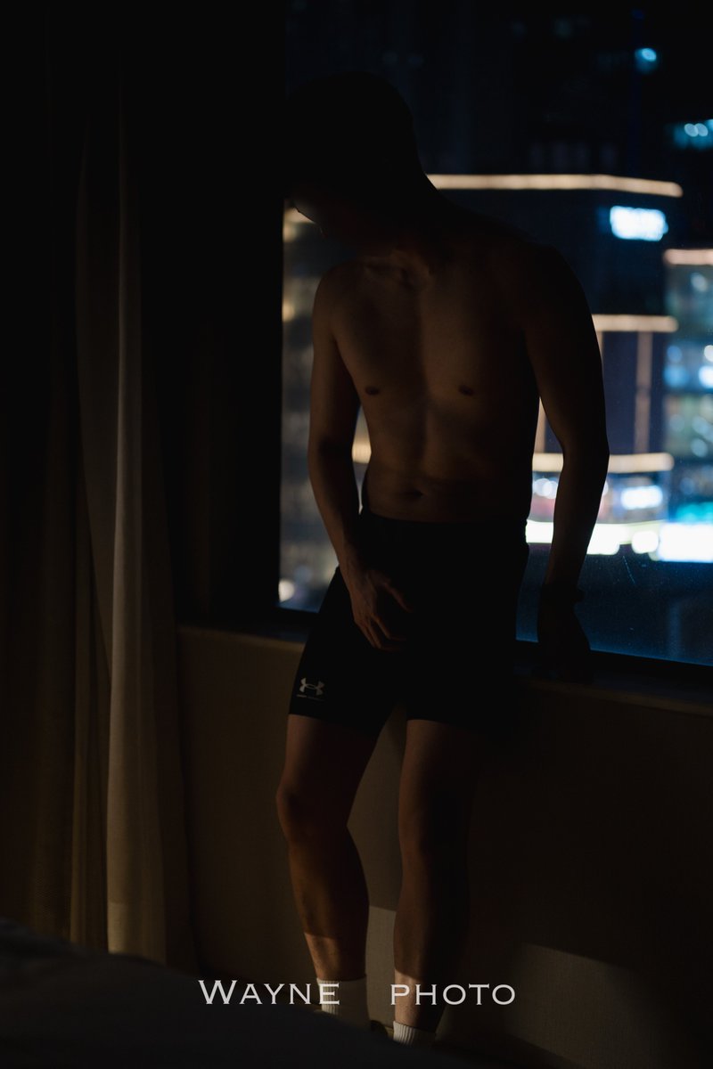 菠萝是黄色的 tweet media