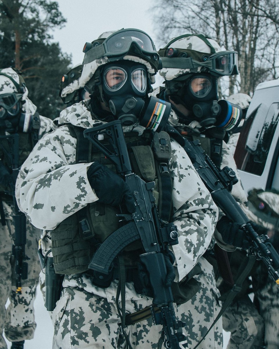 ↑↓左右 tweet media