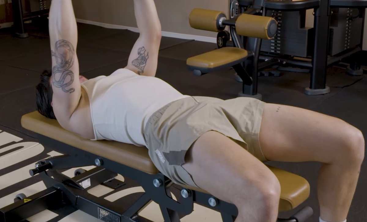 victoria tweet media