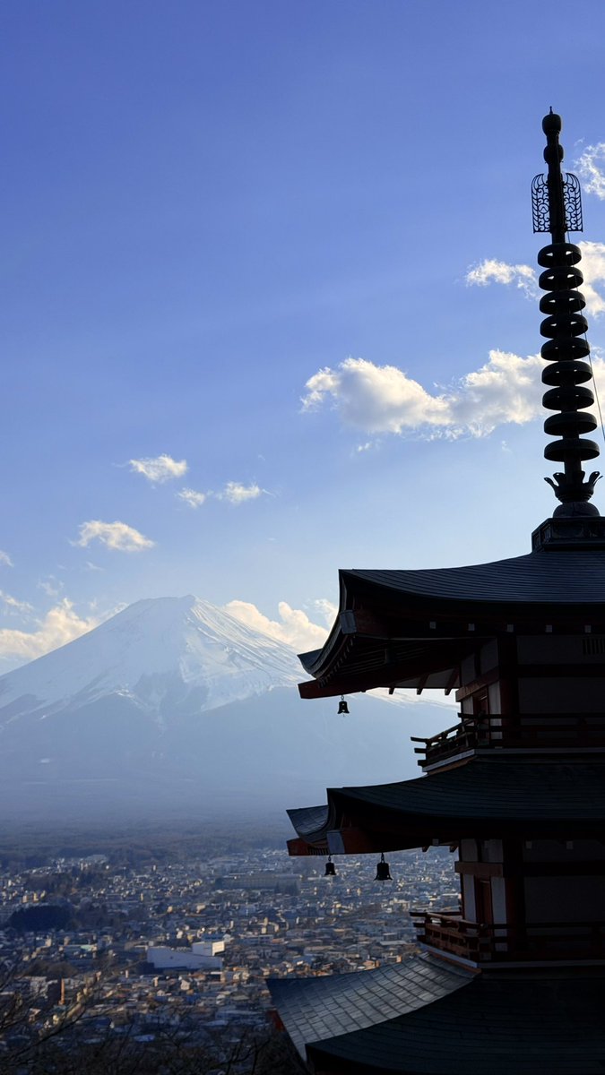 Couple of Gaming tweet media