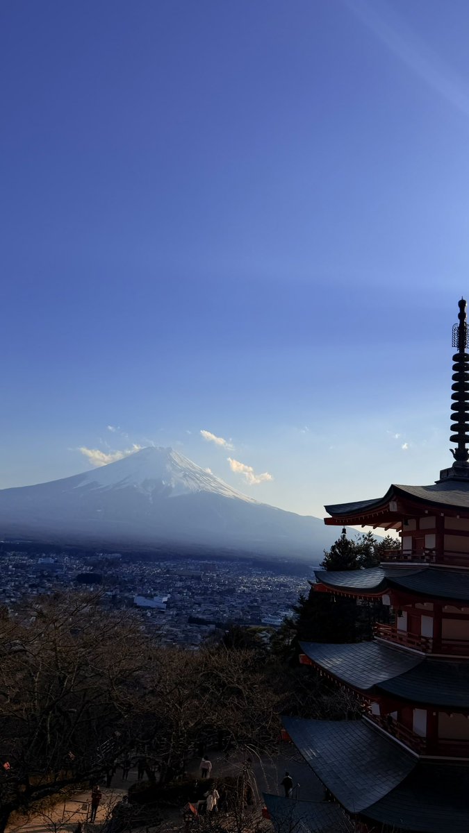 Couple of Gaming tweet media