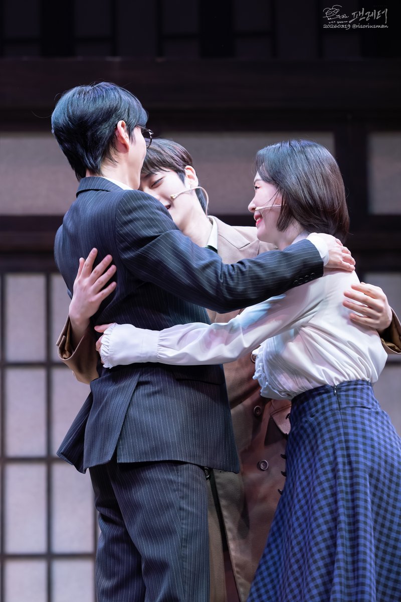 risorius_jb's tweet photo. 20260319 팬레터
김재범 김해진
정세훈 홍기범
히카루 허윤슬 

포옹하는 모습이 행복해보여서🥰 https://t.co/QeRKXzZEQ0