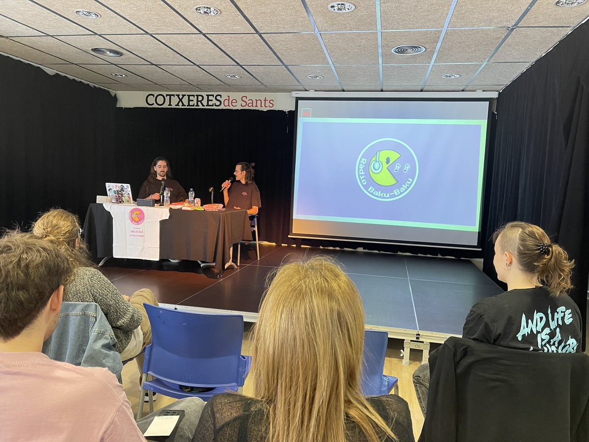 Freaks and Bits tweet media