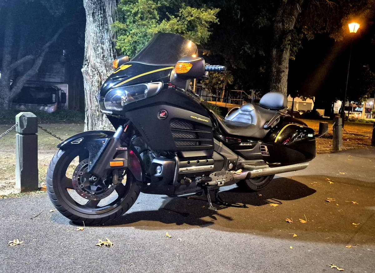 ⚆⚆⚆ tweet media