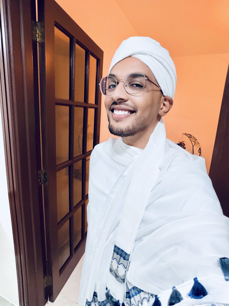 hafeez_sd93's tweet photo. Another Eid, still carrying #Sudan with me 🇸🇩

Eid Mubarak. May better days come soon for our homeland
#EIDMubarak https://t.co/q1uHD46n5A