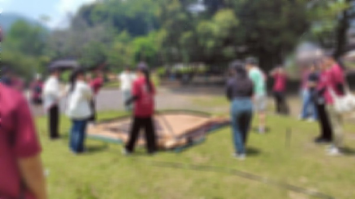 【イベント紹介】

ふくしけんでは毎年8月、子どもたちとキャンプにいきます！

昨年はカレーづくりや川遊び、トーチトワリングなどをしました！！

子どもたちと仲良くなれる、ふくしけんのビッグイベントです！！！

#春から名大