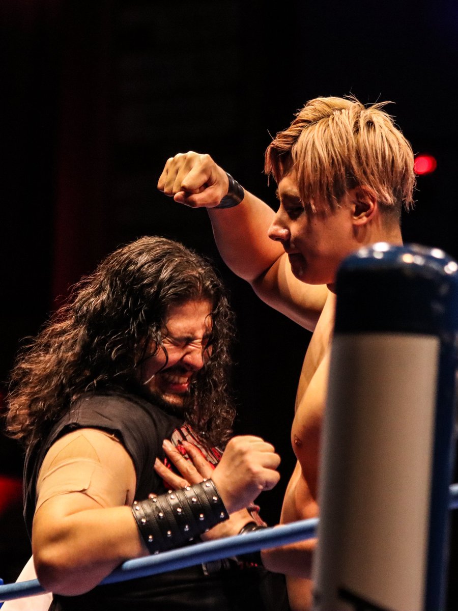 なめたネジ穴 tweet media