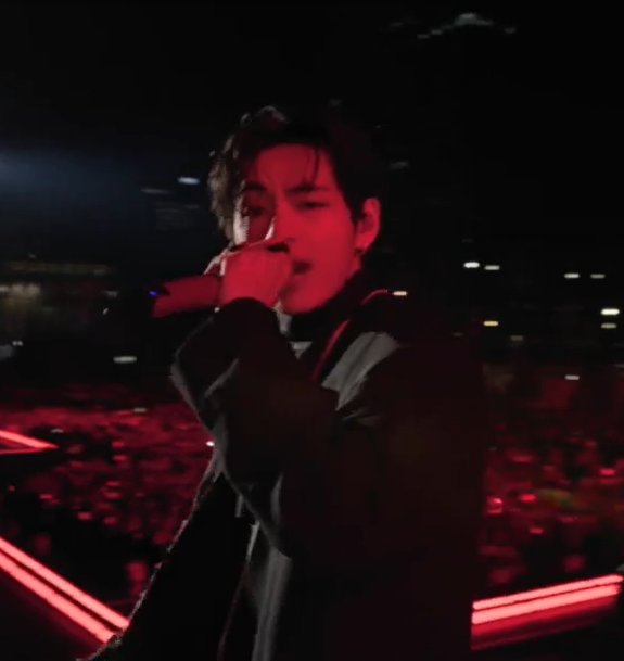 𝕬𝕷𝕷𝖄𝟎𝟕 tweet media