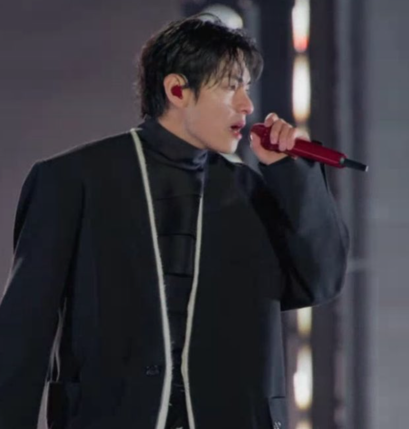 𝕬𝕷𝕷𝖄𝟎𝟕 tweet media