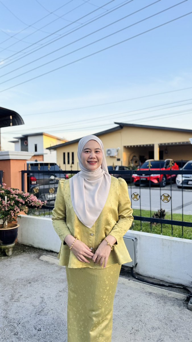earmarailan's tweet photo. Selamat hari raya jodoh lebaran saya yang jauh di mata di hati selalu ada! 🫶🏻💋 https://t.co/rdc3rlrdCG