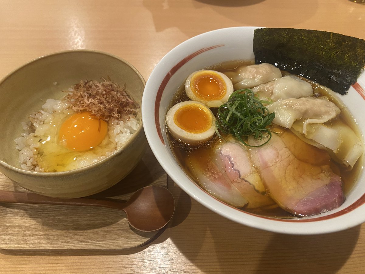 loverhoip310's tweet photo. 1週間おつか。。。。。。。
#明日は休もう
#おつか
#食べまくる
#現実逃避
#NOTHINK
#遊ぼうよ
#おいしい
#古町
#らぁめん倉井 https://t.co/tXgeaJk0a6