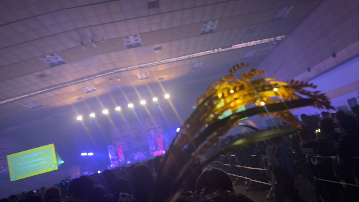 人鳥ローヤー tweet media