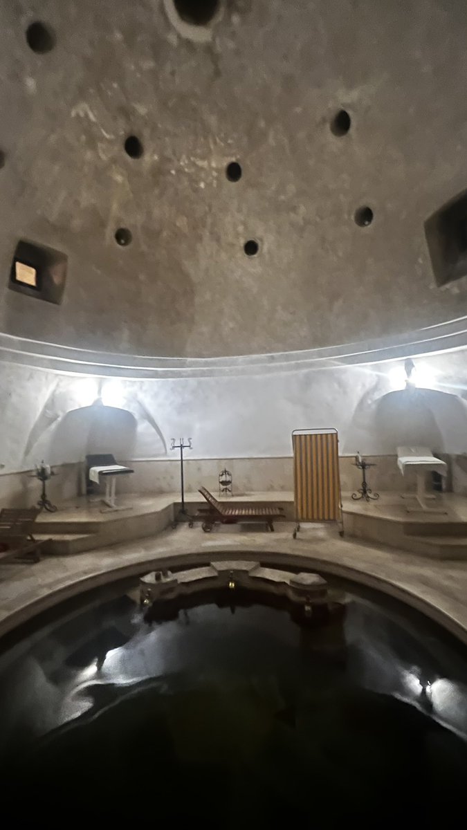 Сиктер, Трени 7535… tweet media