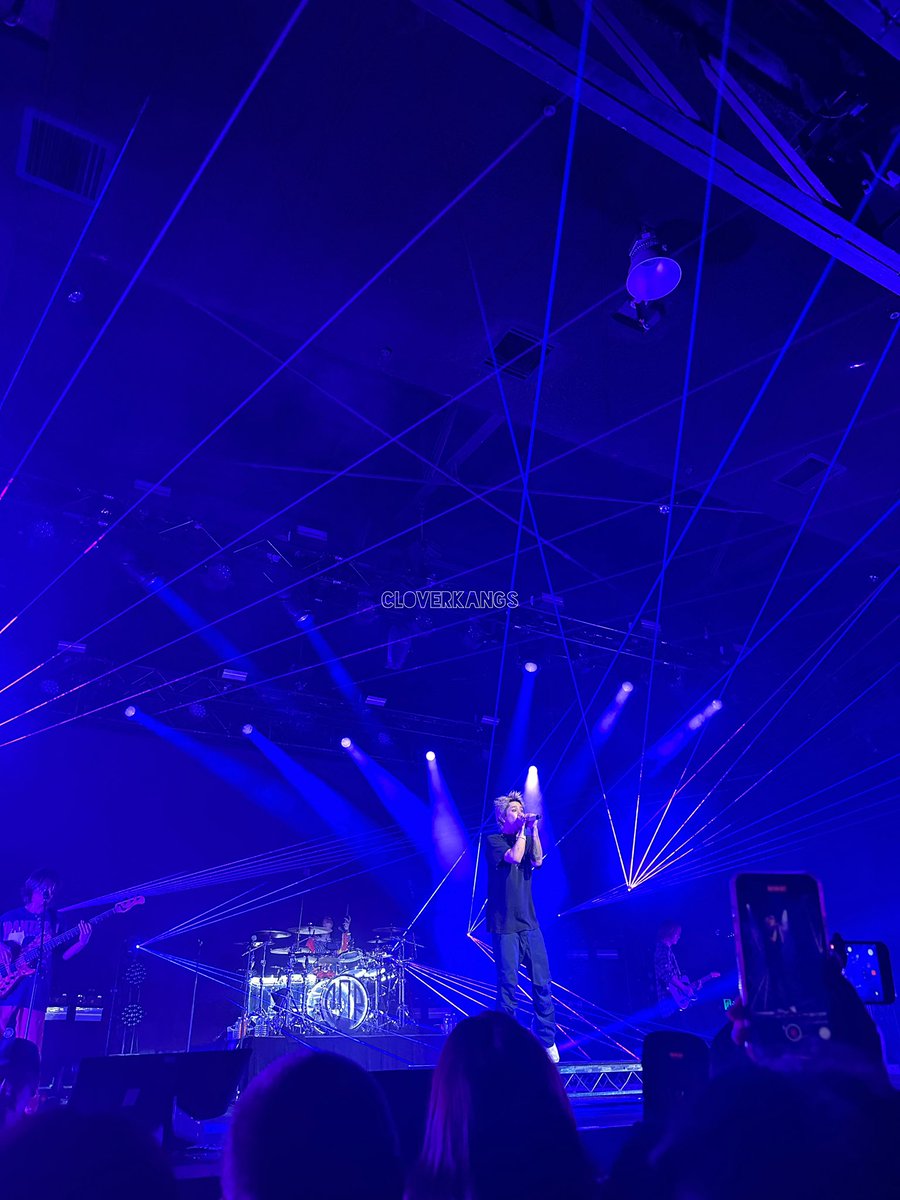 🍀 met taka! is seeing day6 tweet media