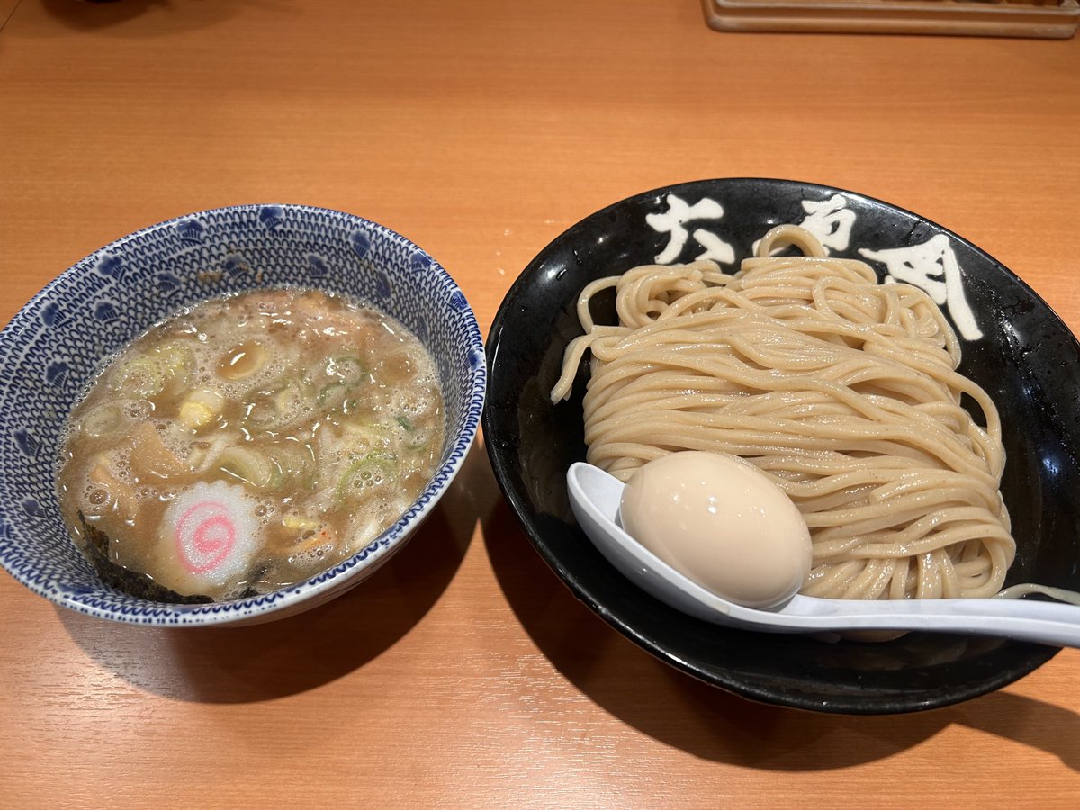 こおり tweet media