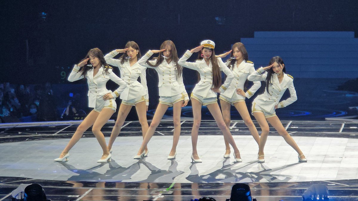 ive pics tweet media