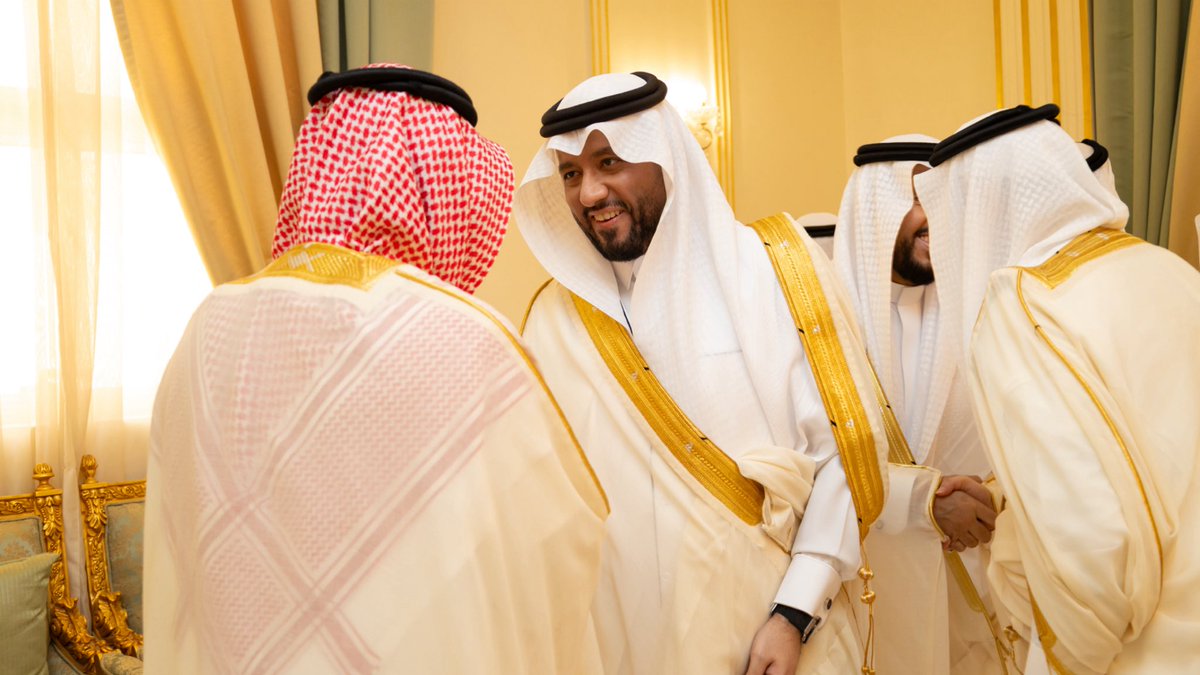 أســرة آل مـلــحــم tweet media