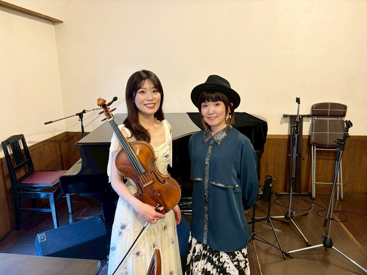 marierika_2010's tweet photo. MARIERIKA Live at 湘南
会場いっぱいの皆さまにお集まりいただきありがとうございました！
ライブレポートは後ほどアップしますね🎻🎹 https://t.co/dqycYHoXUp