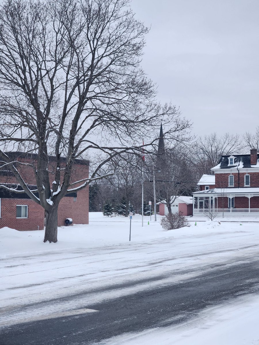 𝔖.ℑ.ℜ. tweet media