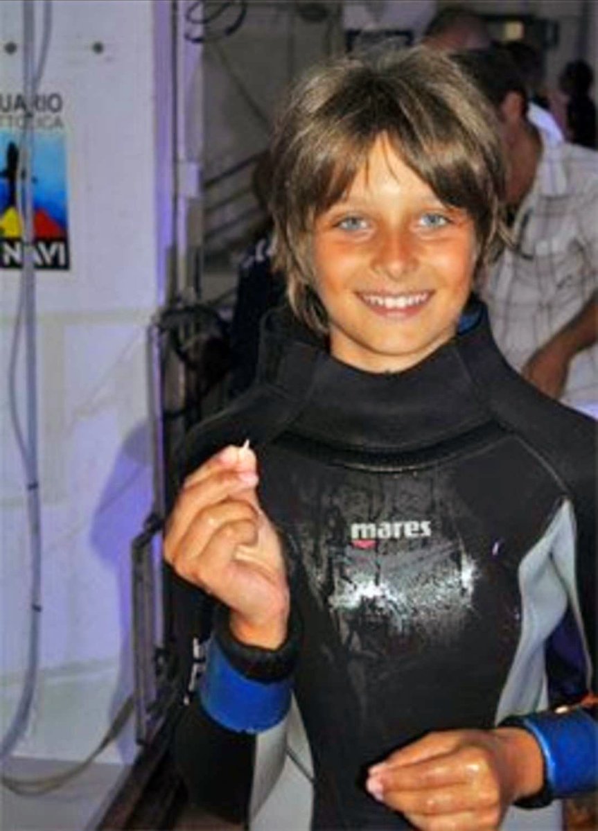 零¹⁰⁶³ tweet media