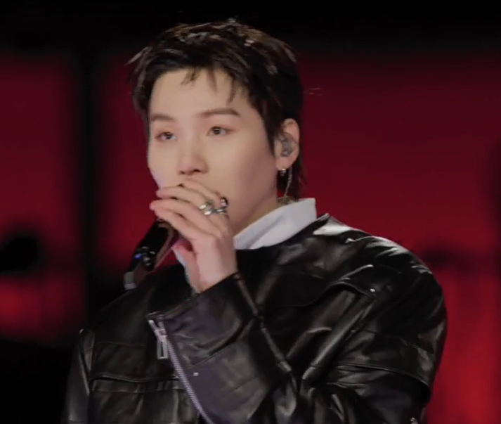 About Music tweet media