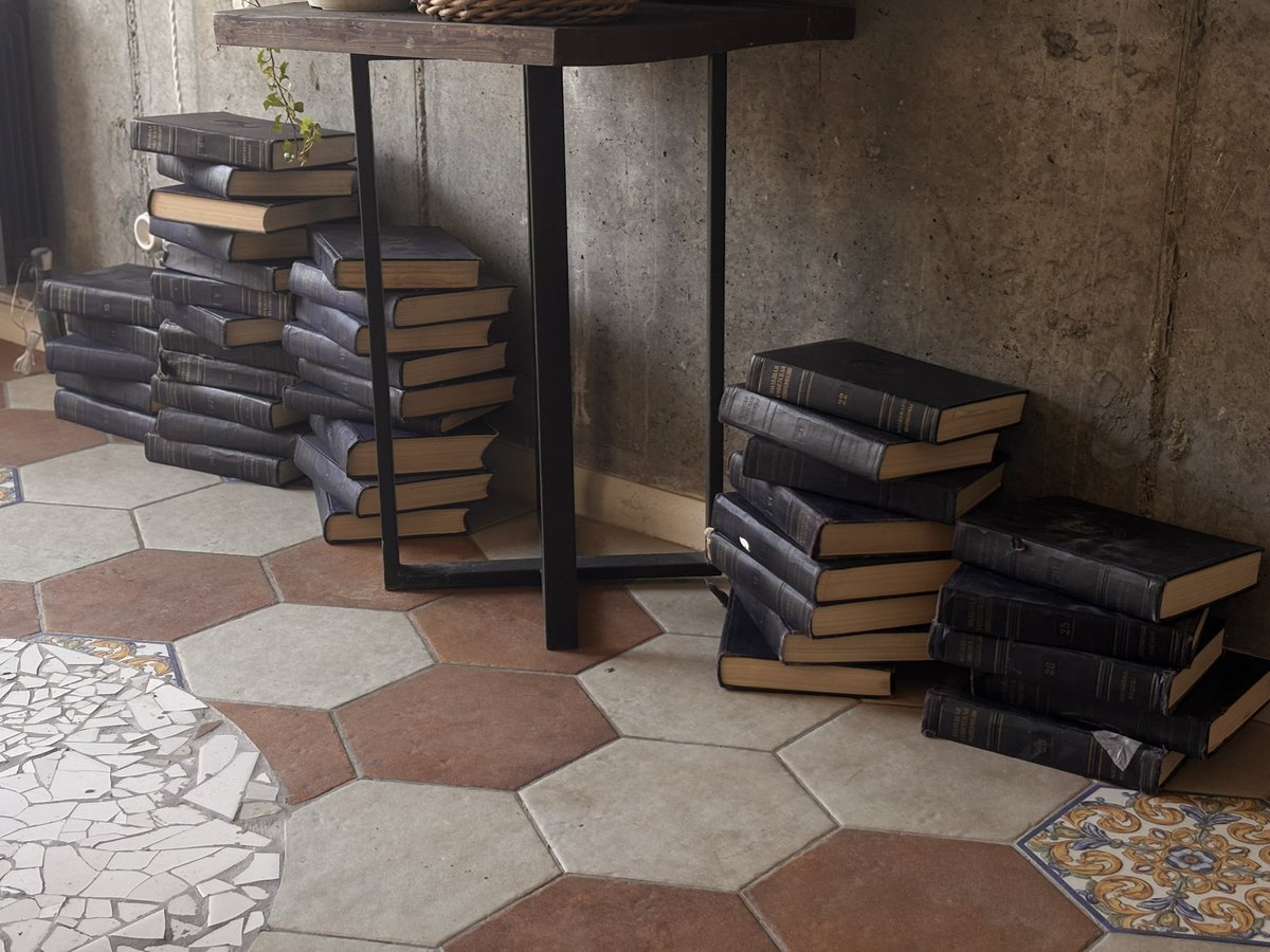 Интимный Дизайнер tweet media