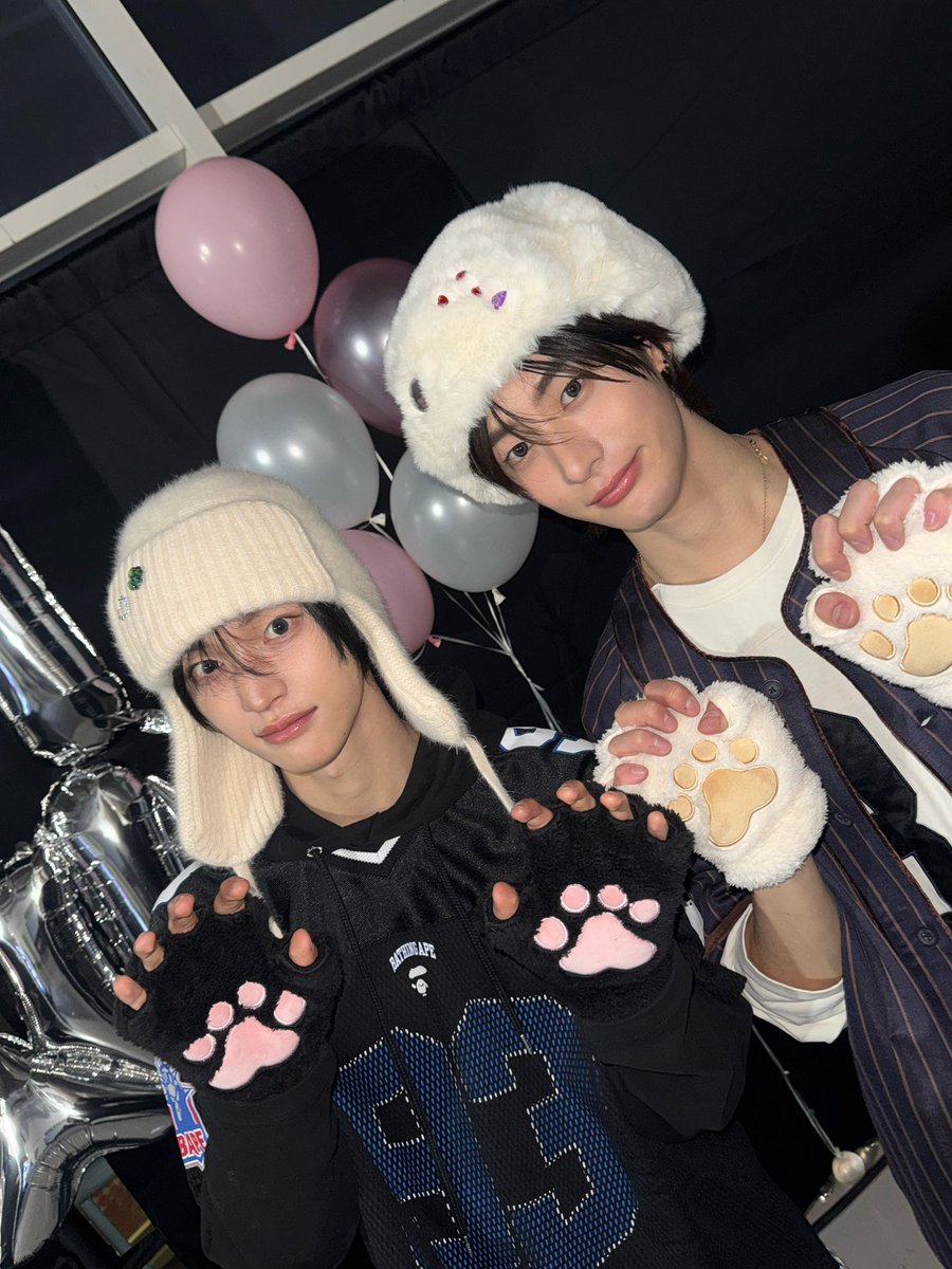 binnn_______'s tweet photo. アントンはっぴーばーすでい꒰∪ɞ̴̶̷ ·̫ ɞ̴̶̷ ꒱♡
頼れるマンネちゃにょんちゃんおめでとう㊗️❣️
これからもウォンビンとの静かないちゃつきを見せつけちゃってください🎶
良い一年になりますように🌟 https://t.co/eMxrgwRxB5