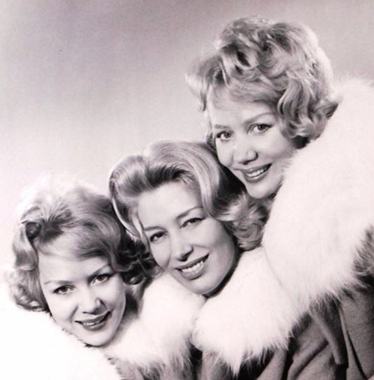 Angus McBean tweet media