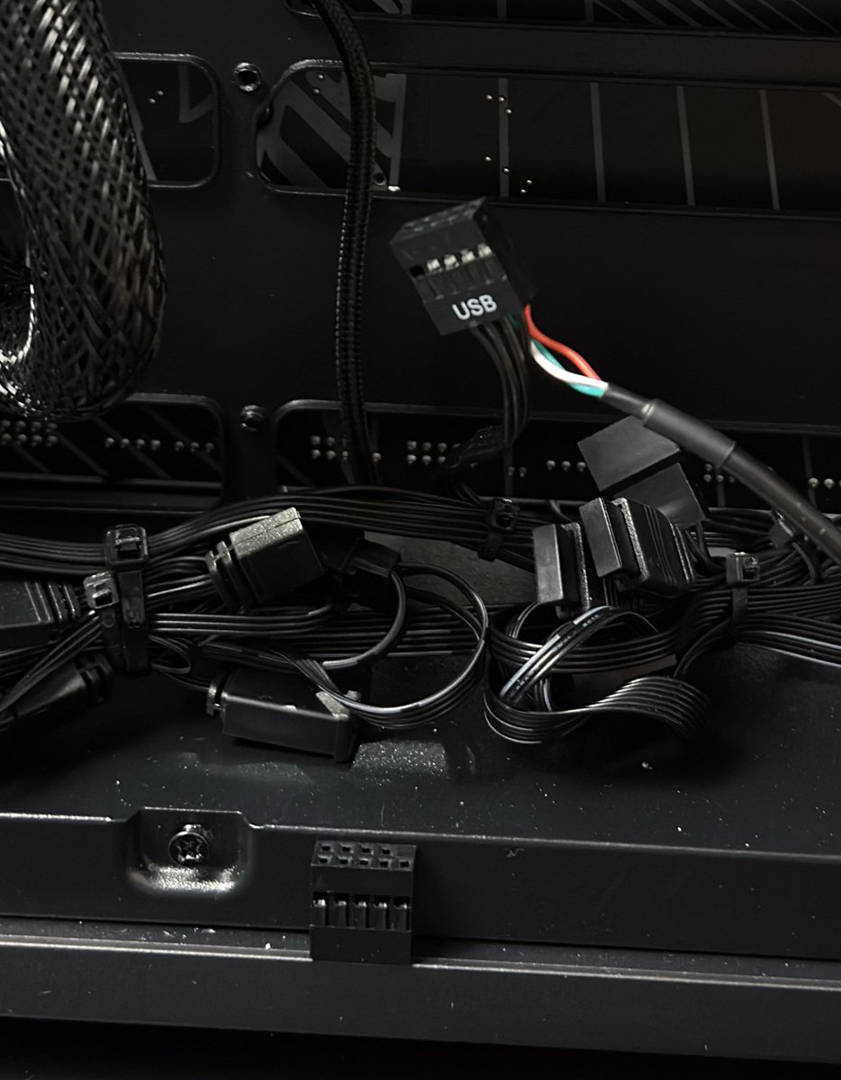 Rayan Qj tweet media