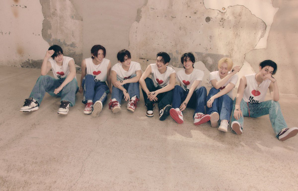 ‎ joanna ꫂ᭪ tweet media