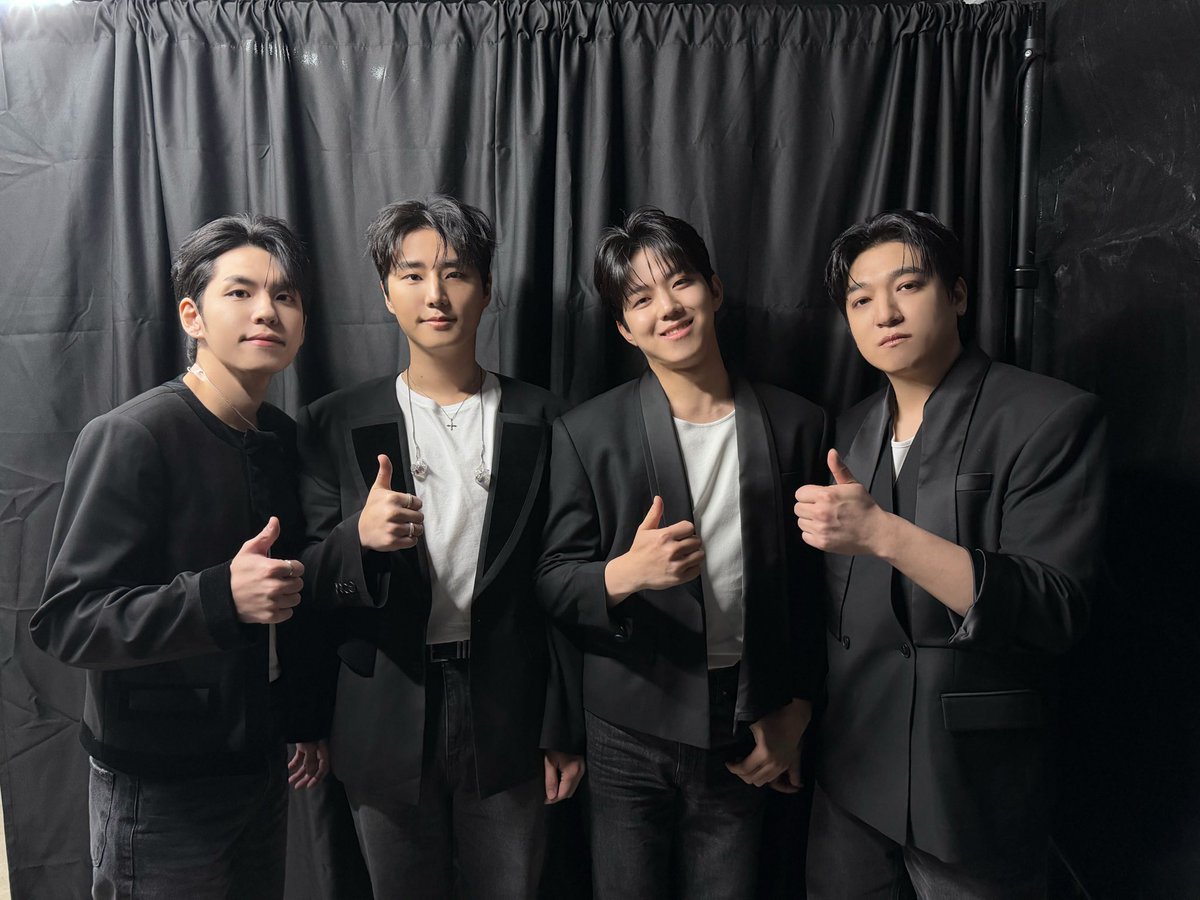 DAY6 tweet media
