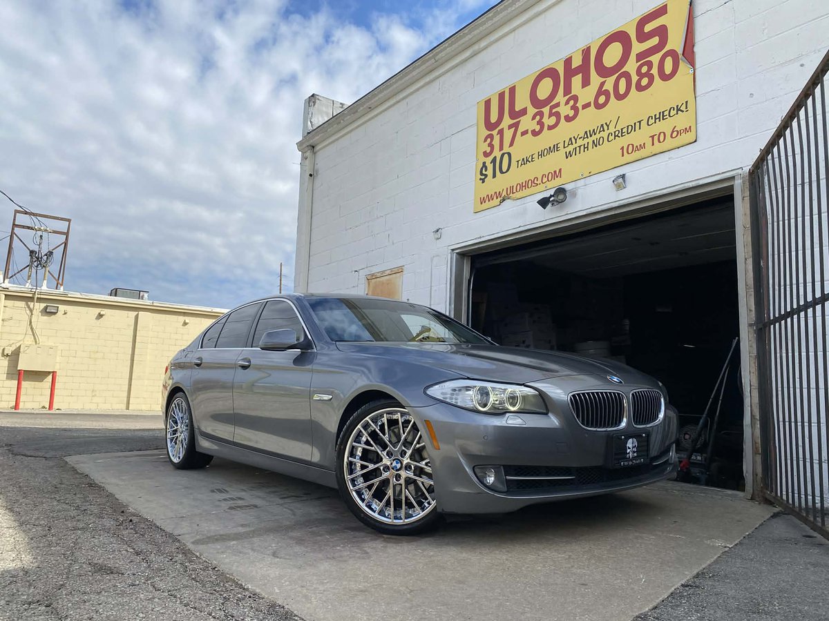 Ulohos.com tweet media