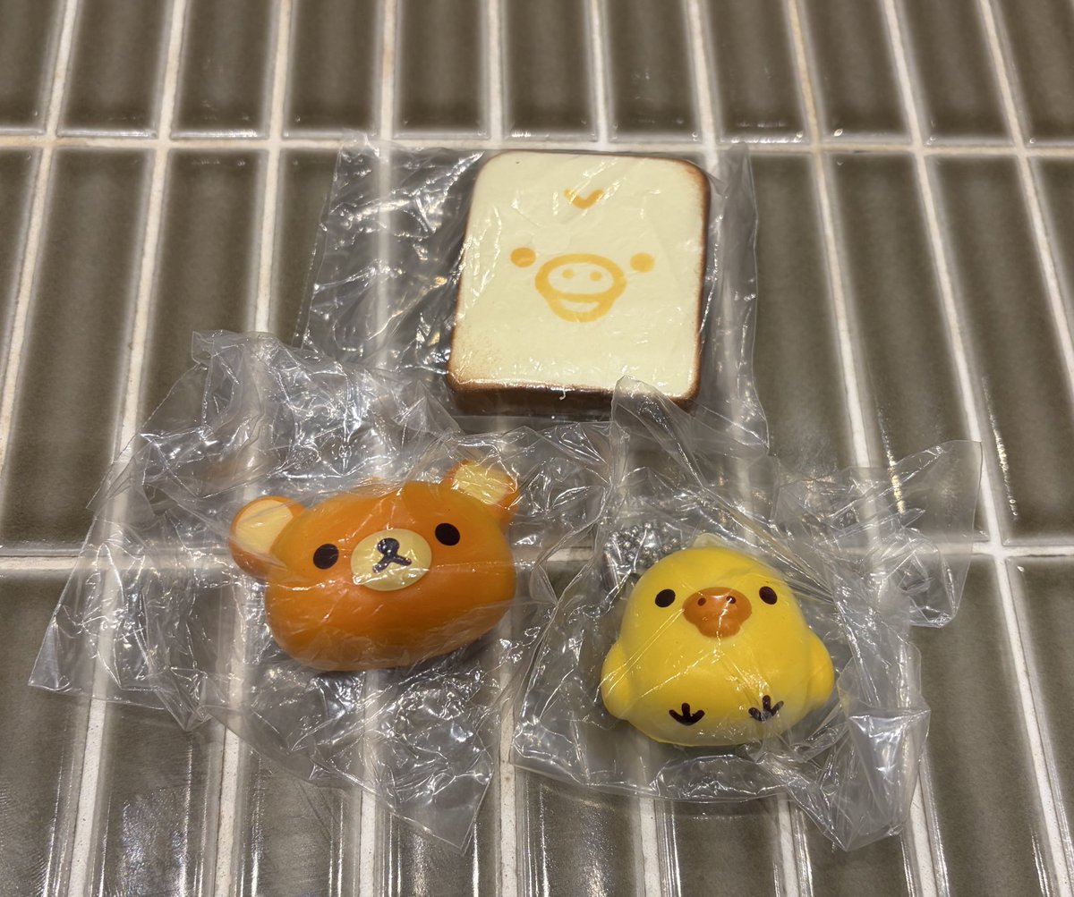 rullzkc's tweet photo. リラックマ パンマスコット Rilakkuma  BAKERY 交換

譲 リラックマ キイロイトリパン 食パン(キイロイトリ)

求 コリラックマパン 

お気軽にお声掛けお願いいたします https://t.co/EbDBt5Mmyl
