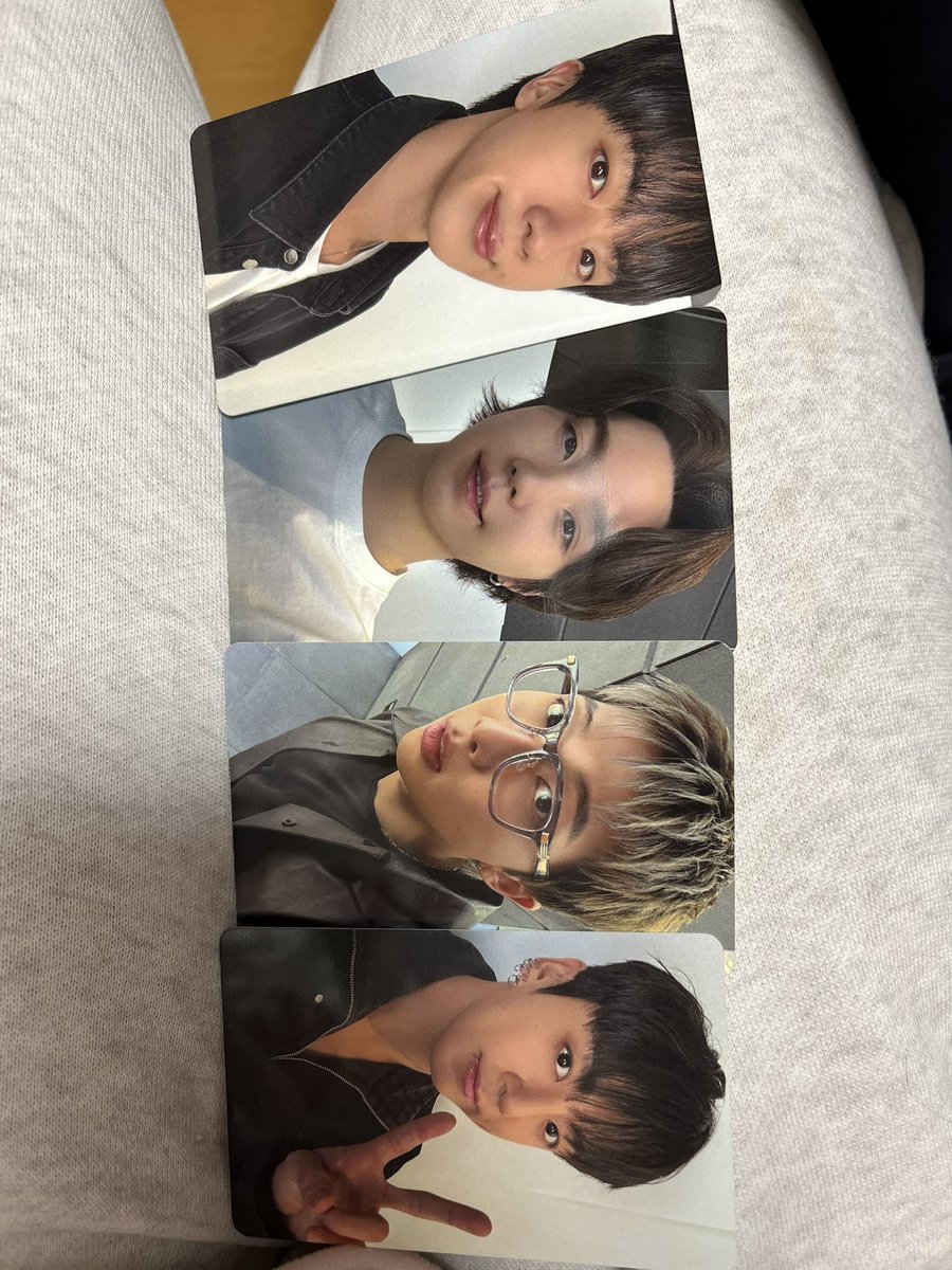 MinamiJYSS's tweet photo. BTS アリラン　トレカ交換

譲:トレカ(画像のもの)
［ホソクは除く］
　
求:同種または異種のジミン

郵送での交換希望

心当たりのある方は
DMください🙇🏼‍♀️

#BTS_ARİRANG 
#btsトレカ交換 https://t.co/BvvtNVX0bR