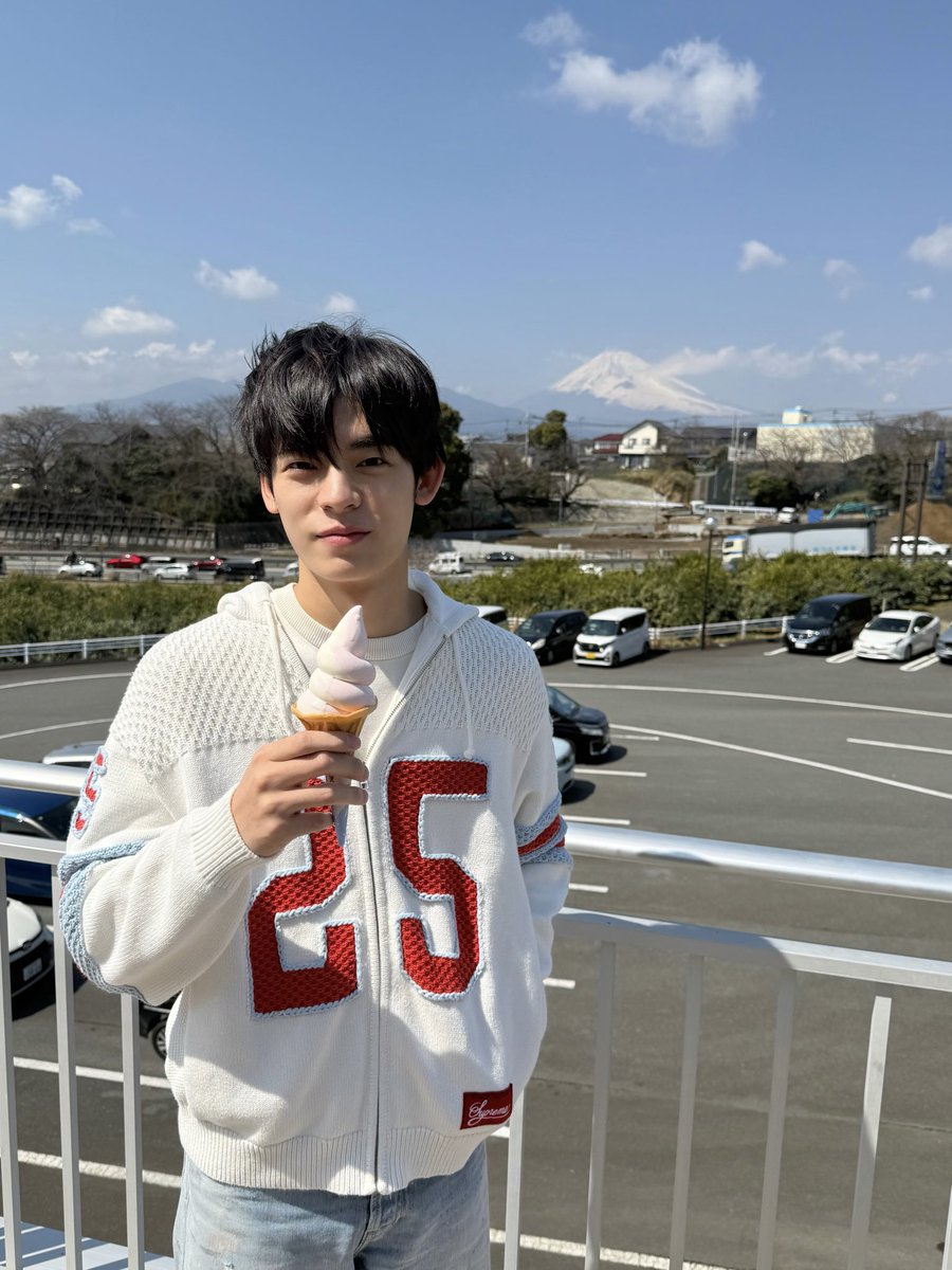 porsuppakarn tweet media