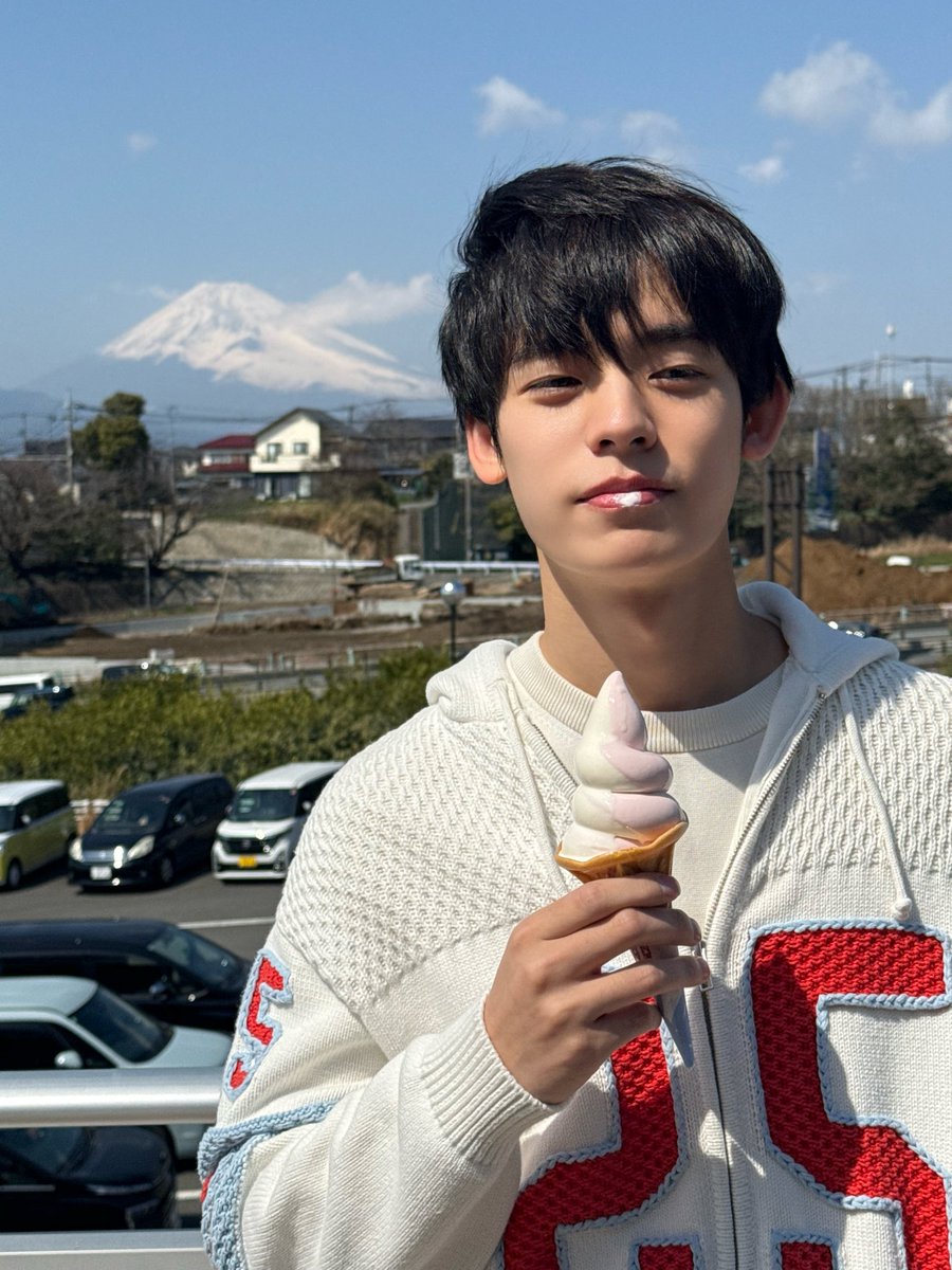 porsuppakarn tweet media