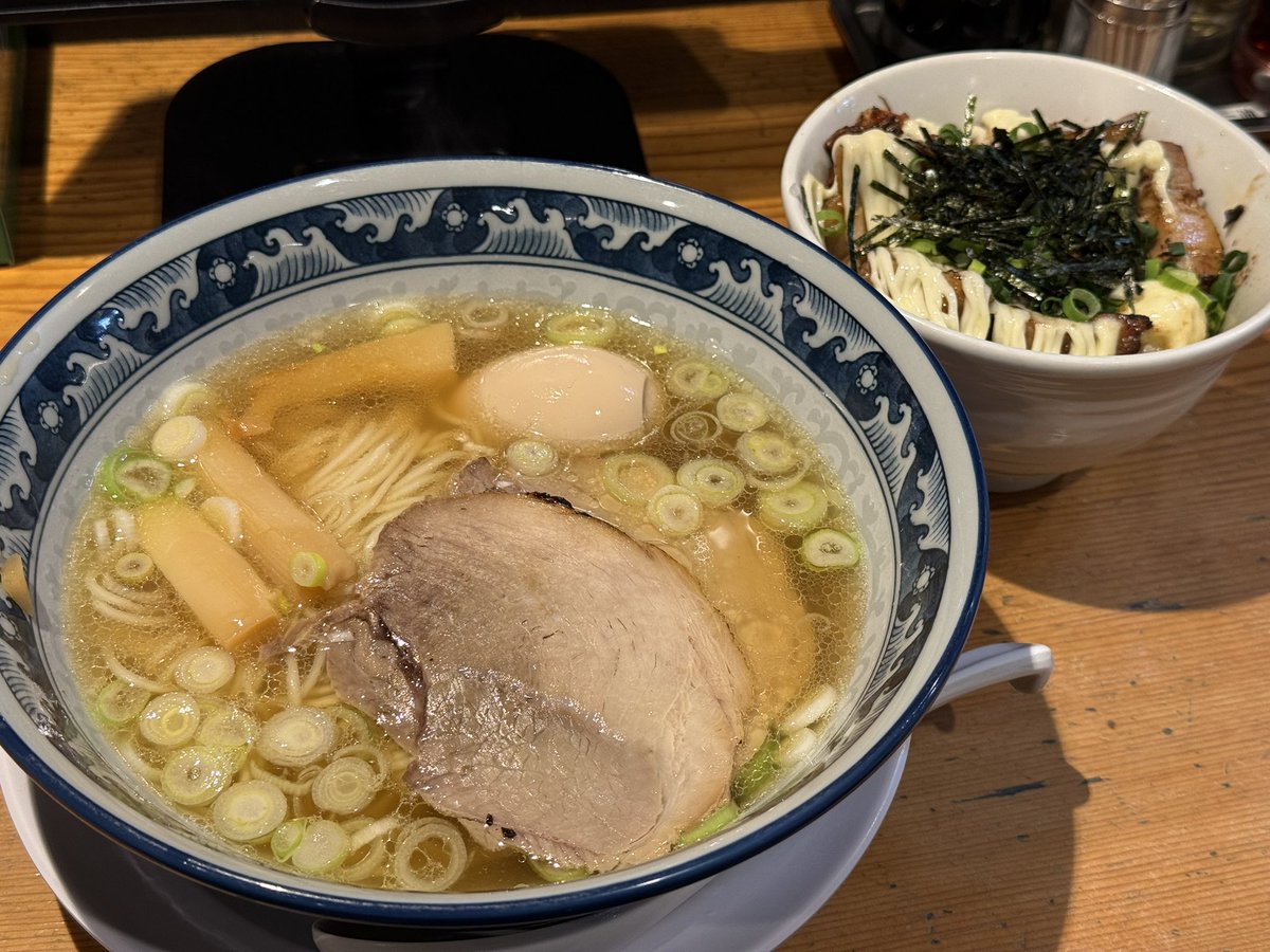 ペン議員さん tweet media