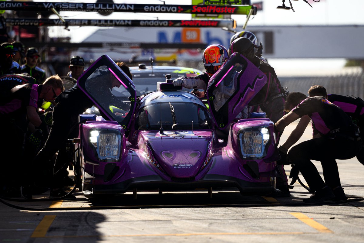 AO Racing 🦖 tweet media