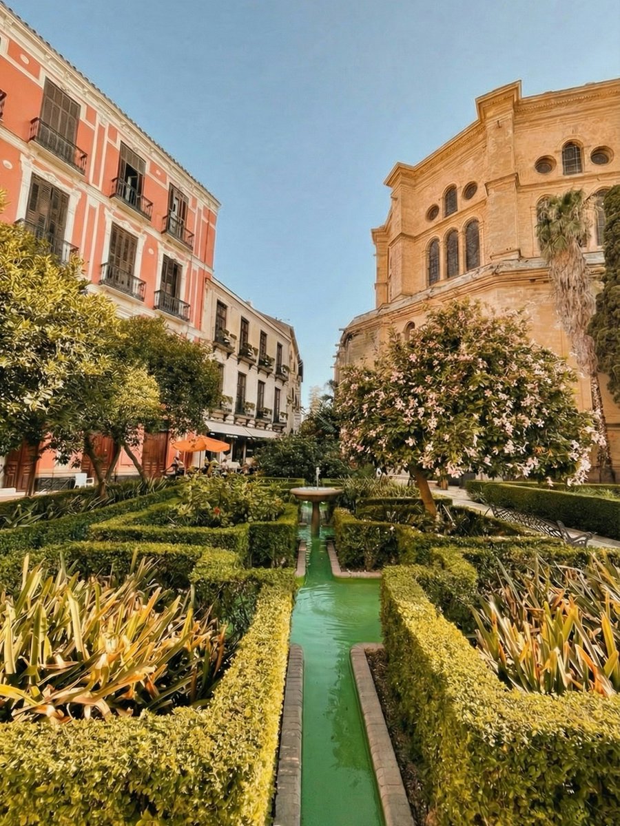 naturebeauty760's tweet photo. Malaga, Spain https://t.co/WkgNHA1FDF