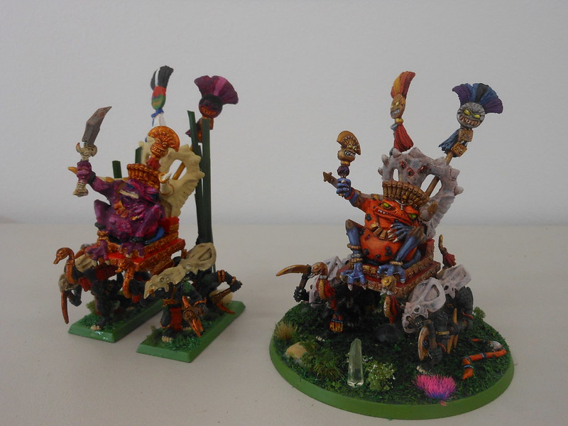 Giantnerdguy's tweet photo. Well they're not frogs in the traditional sense, but they're basically frog wizards! Painted the left one when I was a lad of fourteen and the right one when...I was not. #WorldFrogDay #MiniaturePainting #Warhammer https://t.co/OMuh0qlFv8
