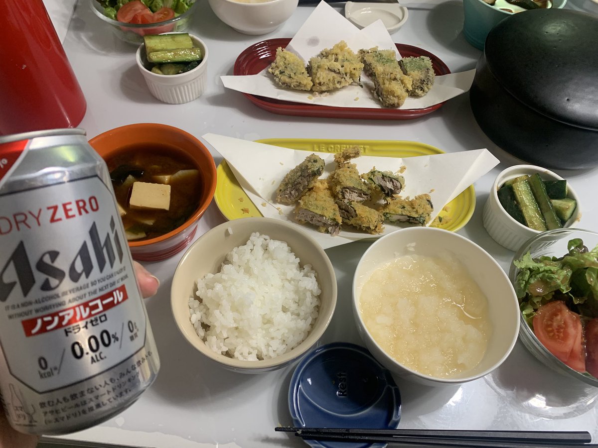 iruda516's tweet photo. 大戸屋の鰹の梅はさみ揚げを毎日のように食べていたら、旦那が家で作ってくれた。倍量食べられて、食べても食べても揚げてくれるから無くならなくて、心底嬉しかった https://t.co/6S6wxvZk4V