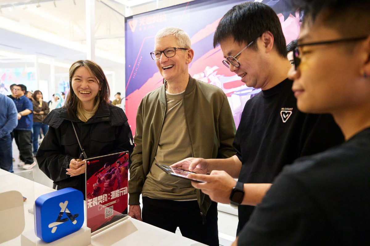 ABSOLVTE tweet media