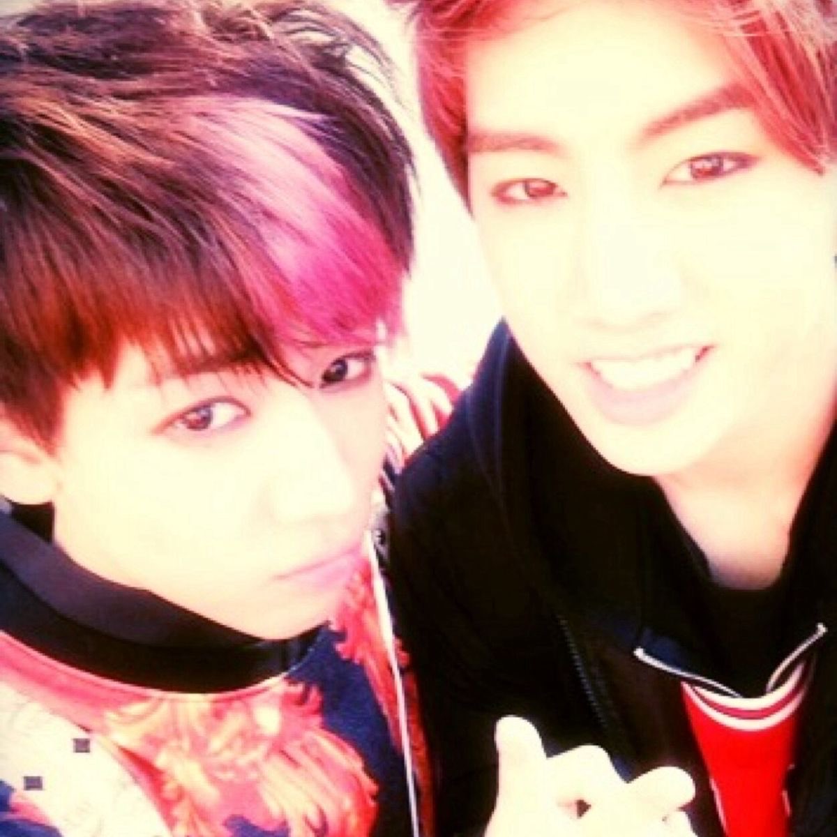 เปิดแอคทวิตมาก็รูปโปรไฟล์คู่ไปเลยจ้า ☺️