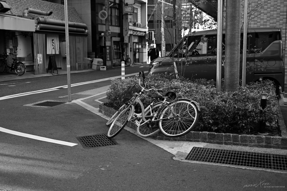 monoXron tweet media