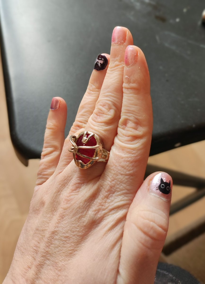 dracula bong rip tweet media