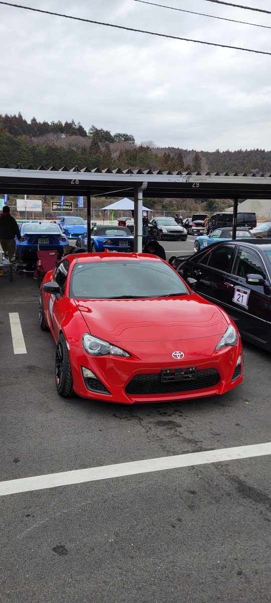 MAR-style tweet media