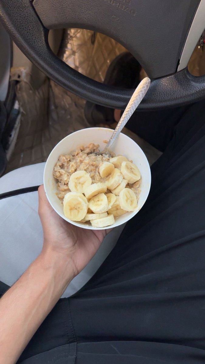 𝑁𝐹. tweet media