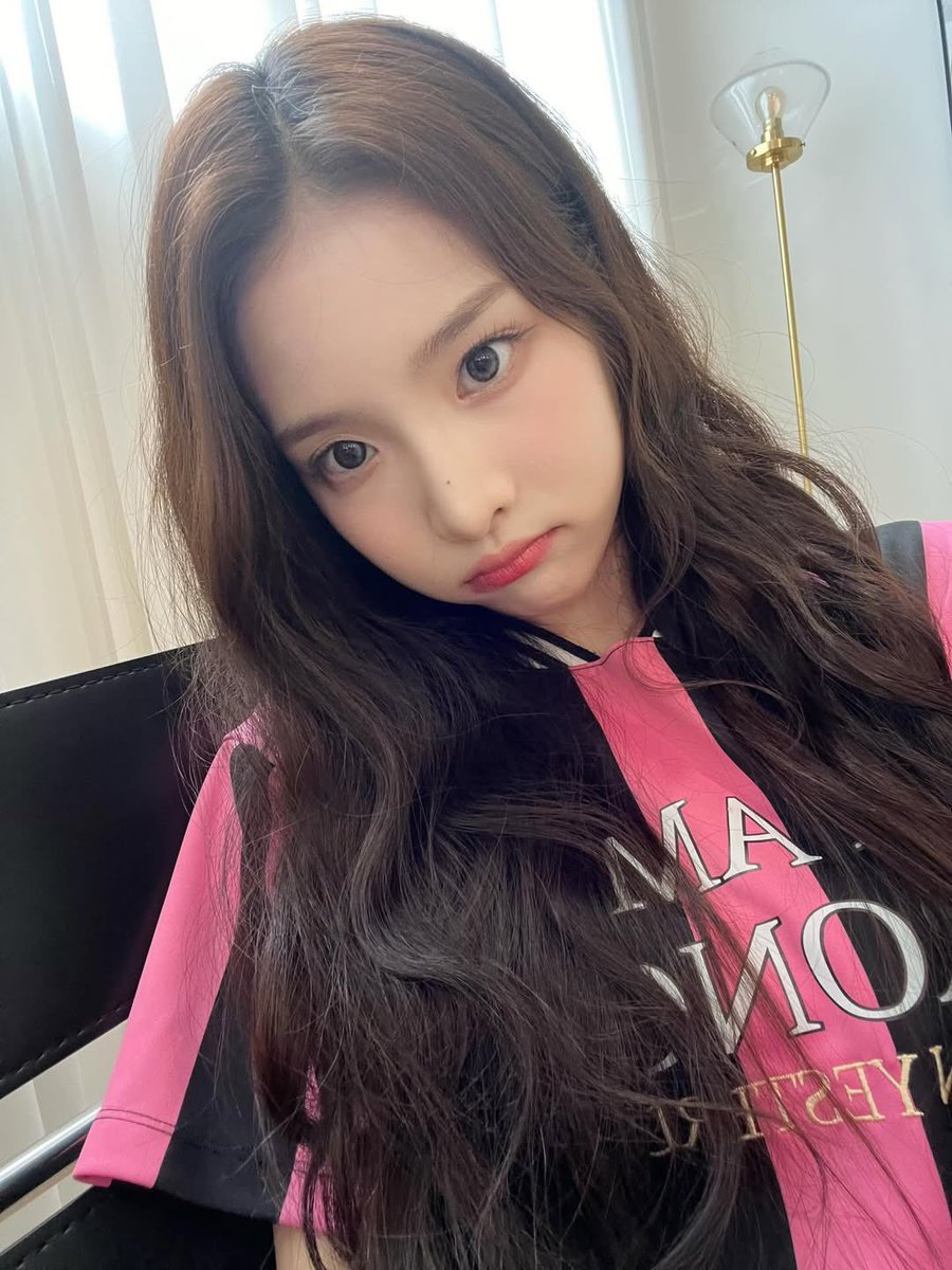 haruS2___'s tweet photo. 서원이 퍼 컨포 착장 셀카다 .. 🥺
벌써 3년쯤 전인데 지금 봐도 넘 예뿌고…. https://t.co/aQfSLPCsOH